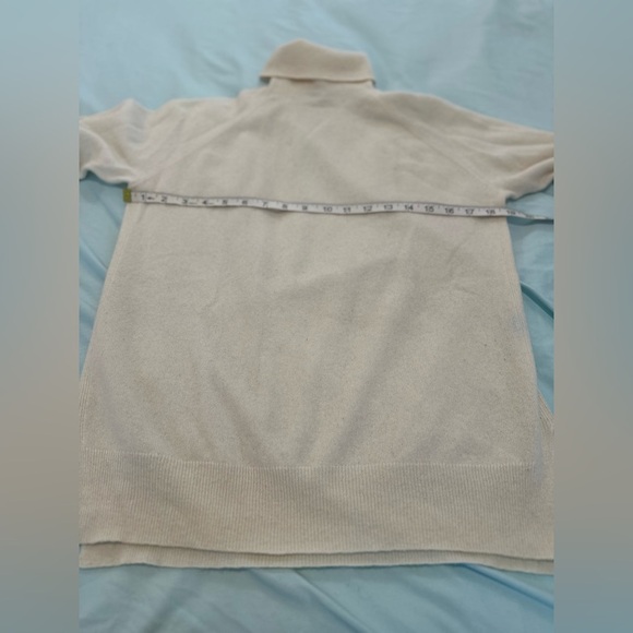 J.McLaughlin Women’s Sz: S Ivory Cashmere Turtleneck Sweater Fall Winter. - Picture 3 of 12